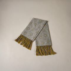 Daisy Handtowel with a beauitful fringe- Lime