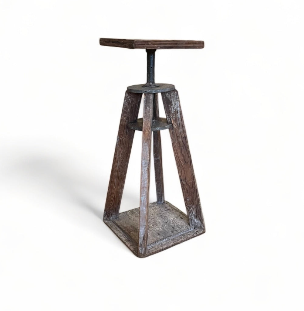 Wood Potter Sculpture Stand, Vintage