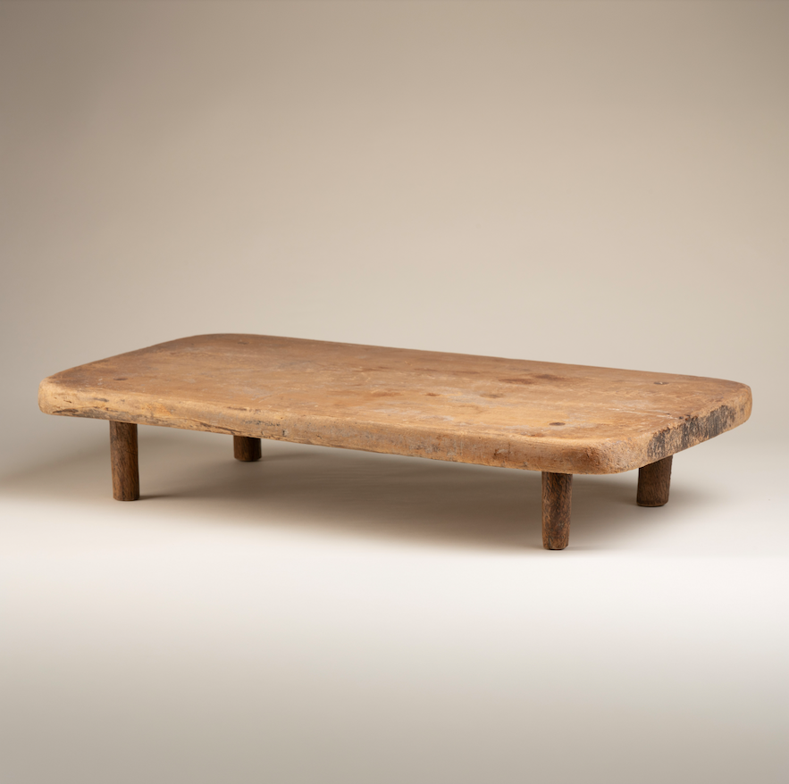 Rectangular Wood Plateau on Four-Peg Legs – FOUND
